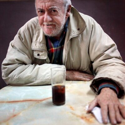 Enrique Symns, el escritor al que le costaba morirse